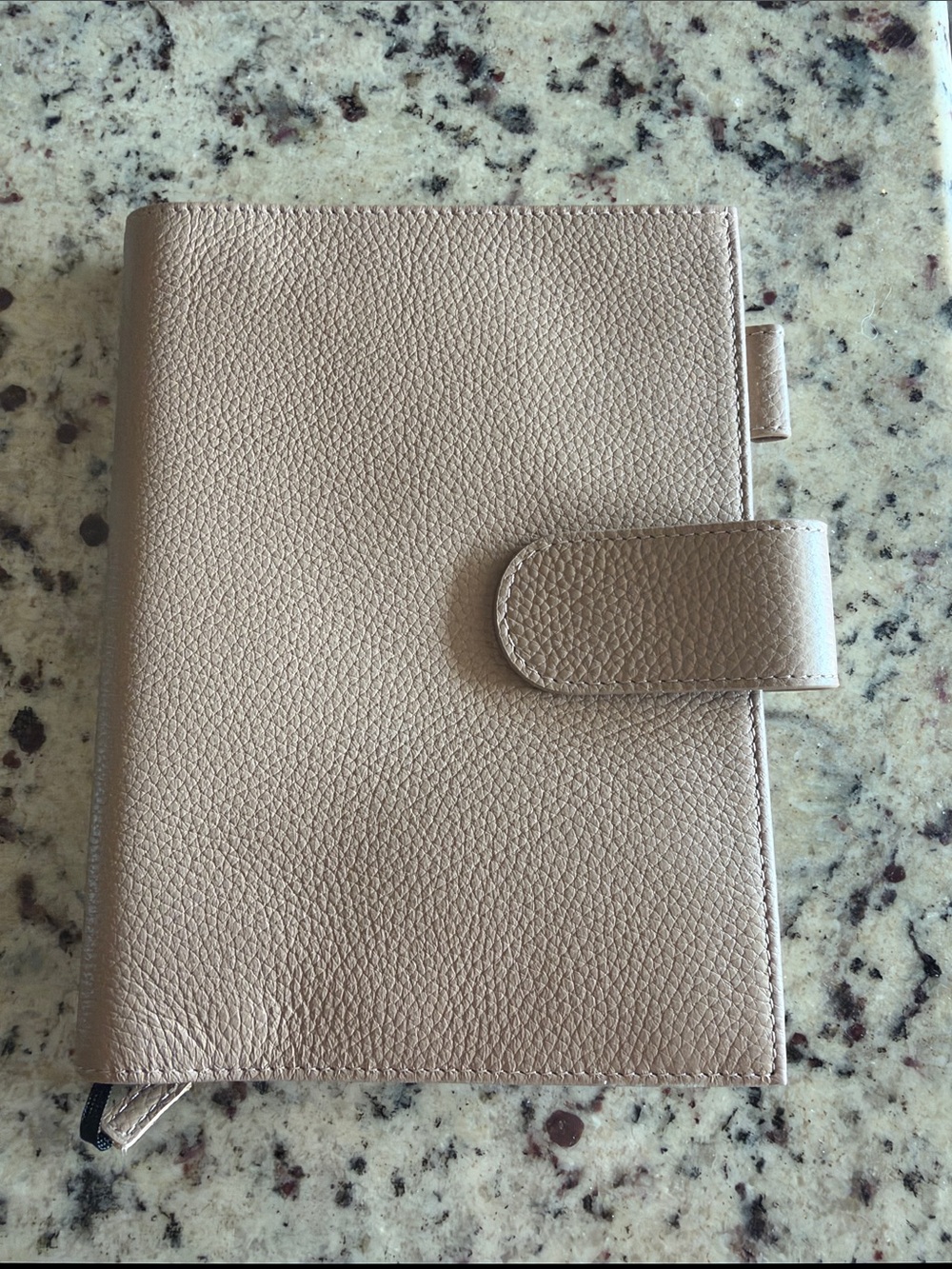 Mother b6 Cover Taupe